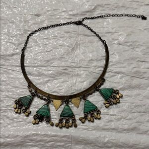 Elegant Green and Gold Necklace